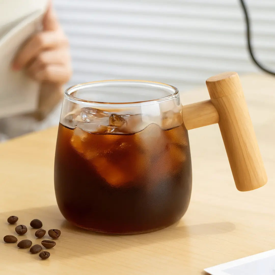 Caneca Auréa Elite: Mistura Automática com Detalhes Exclusivos em Vidro e Bambu